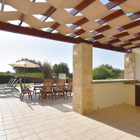 Fantastic Golf View Inia 26 On Aphrodite Hills Resort, Within Walking Distance To Centre كوكليا