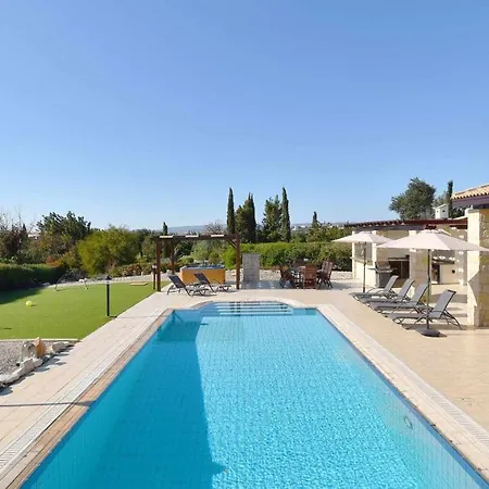 ヴィラ Fantastic Golf View Inia 26 On Aphrodite Hills Resort, Within Walking Distance To Centre