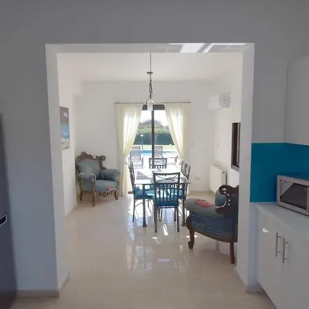 ヴィラ Fantastic Golf View Inia 26 On Aphrodite Hills Resort, Within Walking Distance To Centre *